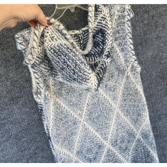 Sage & Flower Long Cardigan Womens Blue White Hooded Geometric Slit Sleeveless - Picture 4 of 5